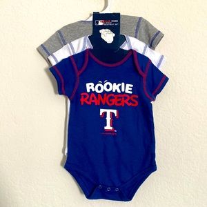 MLB Kids - 3 Piece Texas Rangers Bodysuit Set